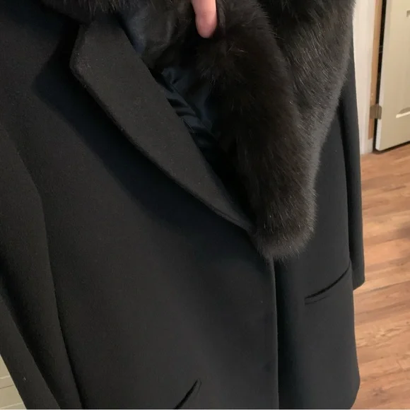 Caruana Wool Coat with Fox Fur Collar, Fabric by Loro Piana Mid Length Size 12 - Picture 9 of 15